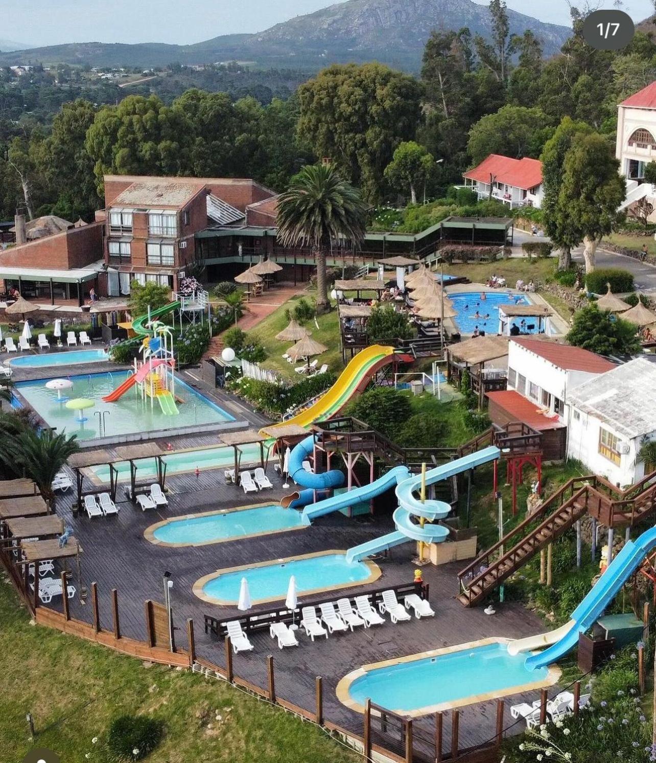 Complejo Laderas Del Cerro 호텔 Piriápolis 외부 사진